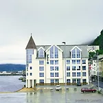 Quality Hotell 4*