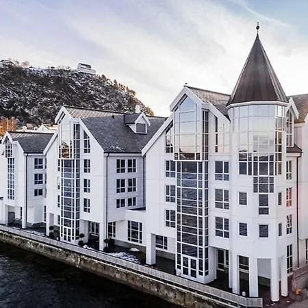 Отель Quality Олесунн