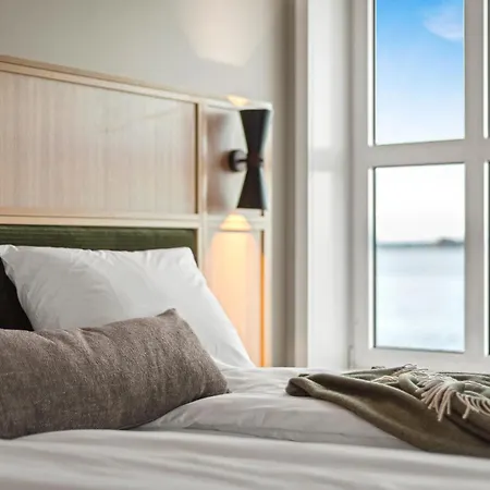 Quality Отель 4*